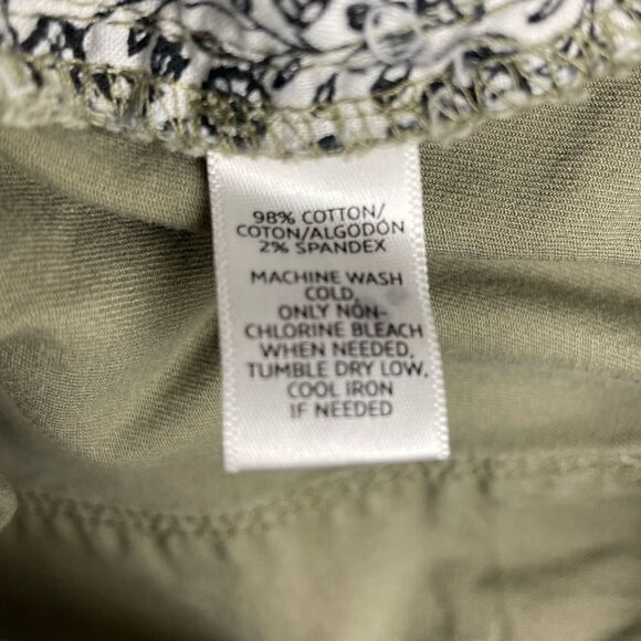 LOFT Relaxed Skinny Pants Size 10 EUC - Picture 8 of 8